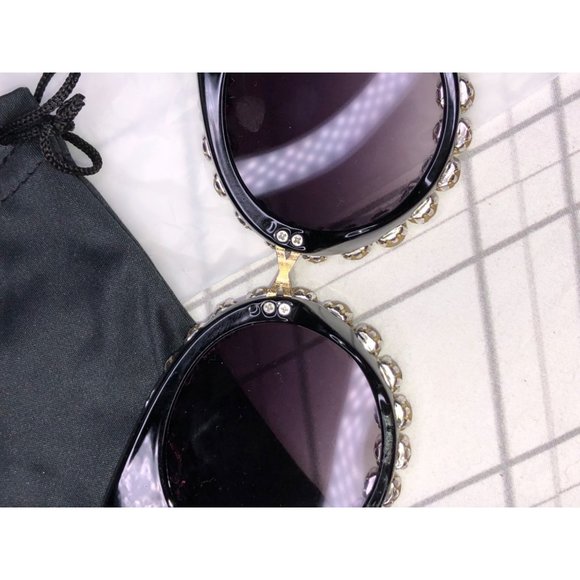 Mincl Embellished Sunglasses OS - Picture 7 of 8